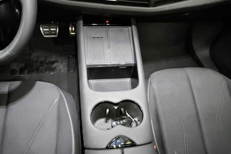 Used Volkswagen ID.UNYX 2024 Pro Long-Range Version
