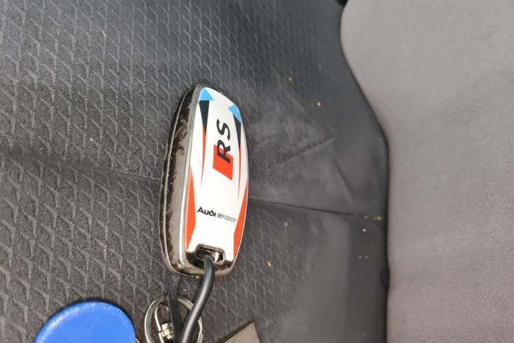 Used Audi Q5 e-tron 2022 40 e-tron Starlight Edition Mech Kit
