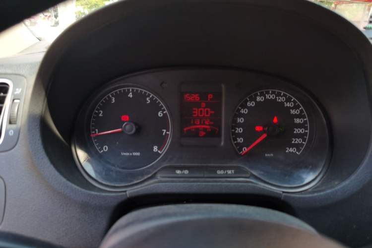 Used Volkswagen Polo 2012 1.6L Cross Polo Automatic Transmission