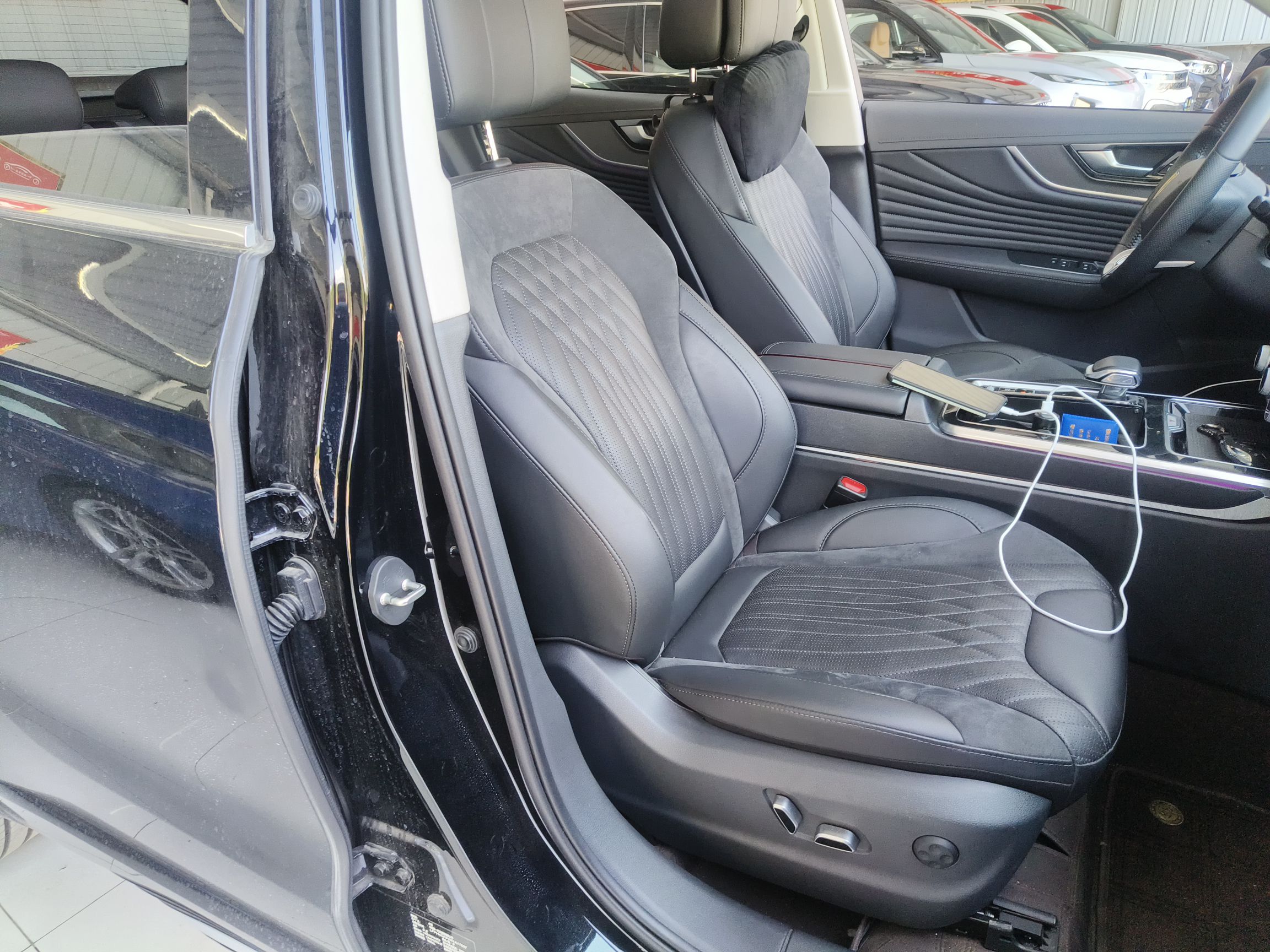 Hongqi HS5 2023 2.0T Four-Wheel Drive Flagship Pro Edition - Chinese Trim Xiang — снимка 19