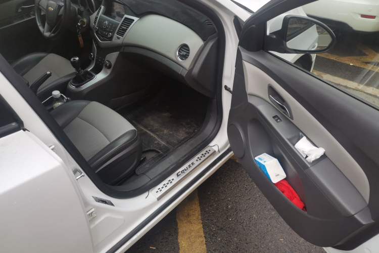 Used Chevrolet Cruze 2013 1.6L SL MT
