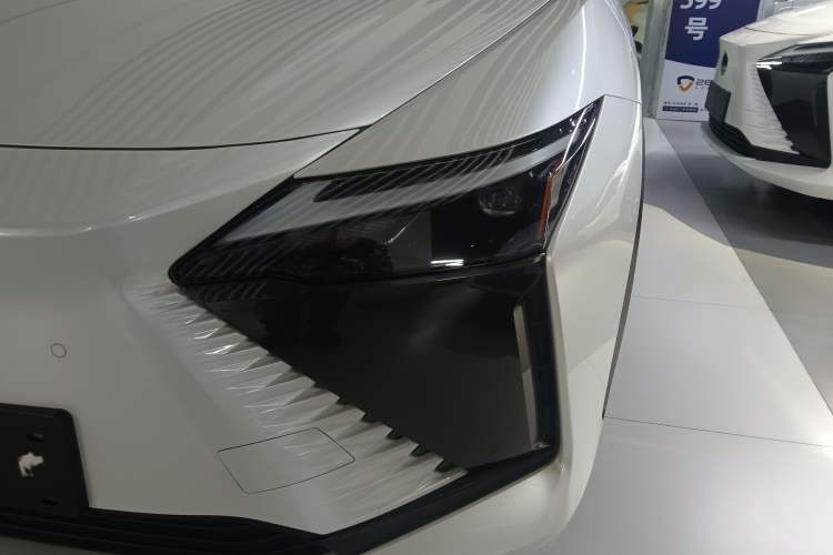 Used Lexus RZ 2023 450e All-Wheel Drive Luxury Edition