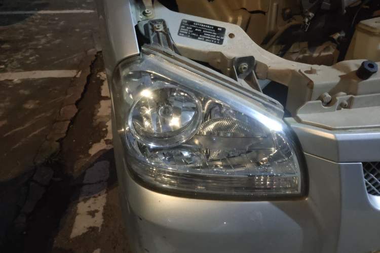 Used BAIC Weiwang 306 2013 1.2L Value Edition Basic 7-Seater A12 China IV Standard
