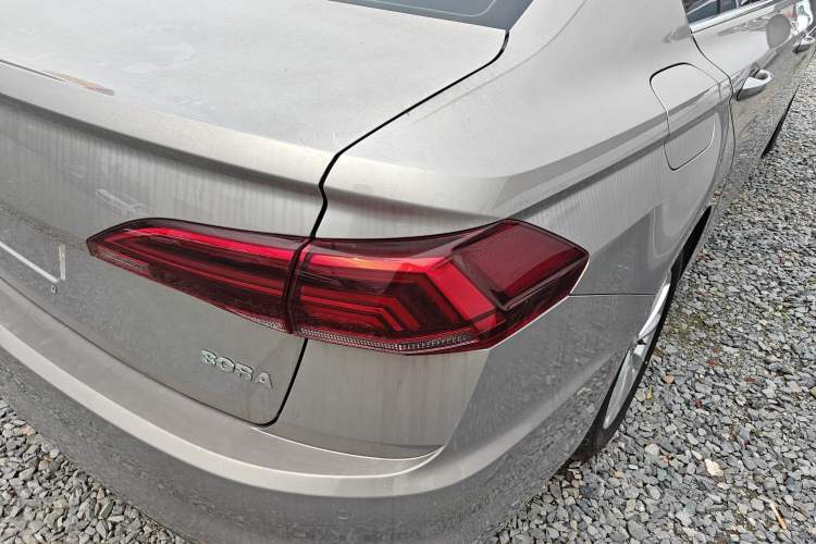 Used Volkswagen Bora 2019 1.5L Automatic Elite Version Right Rear Taillight