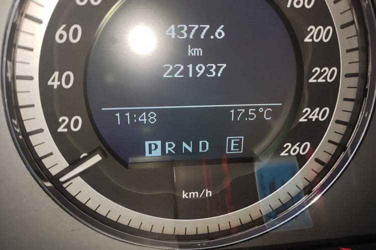 Used Mercedes-Benz GLK-Class 2011 GLK 300 4MATIC Dynamic Model
