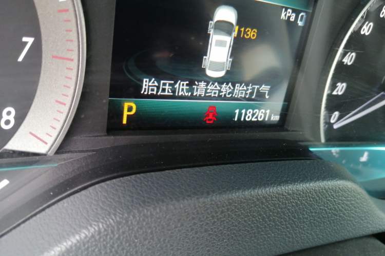 Used Buick GT 2018 18T Automatic Elite Model Odometer Close Up