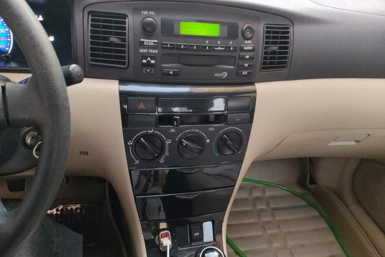 Used BYD F3 2013 Energy-Efficient Model 1.5L Manual Comfort Version Audio And AC Panel