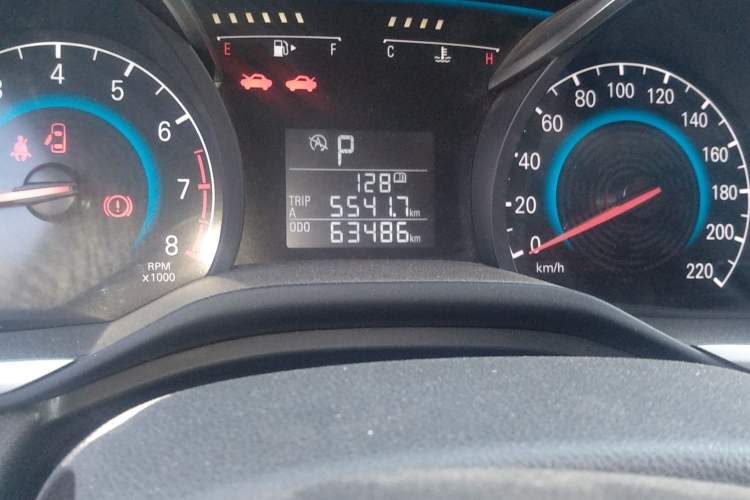 Used Chevrolet Cavalier 2016 1.5L Automatic Xinyue Edition Odometer Close Up