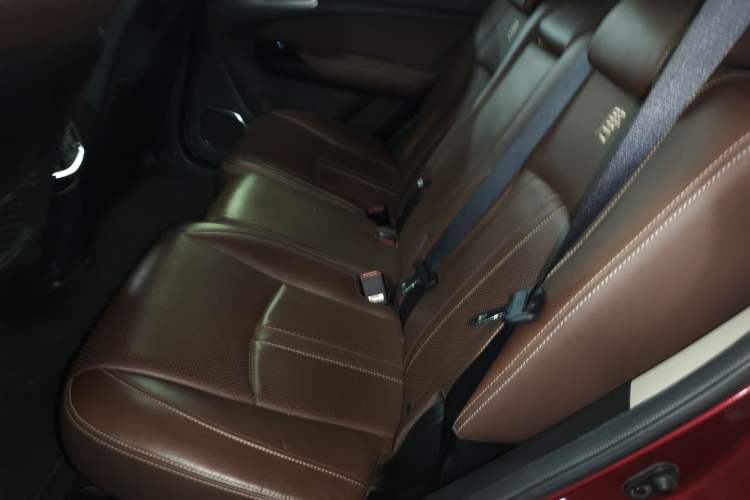 Used BYD Tang New Energy 2015 2.0T Four-Wheel-Drive Flagship Model Left Rear Seat