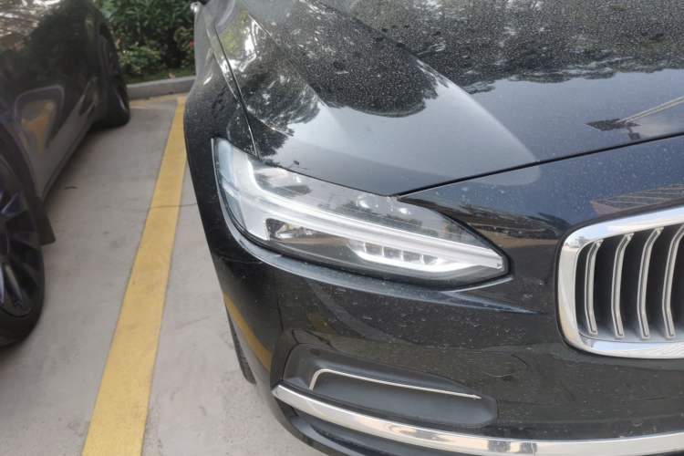 Used Volvo S90 2022 B5 Zhiyi Luxury Edition
