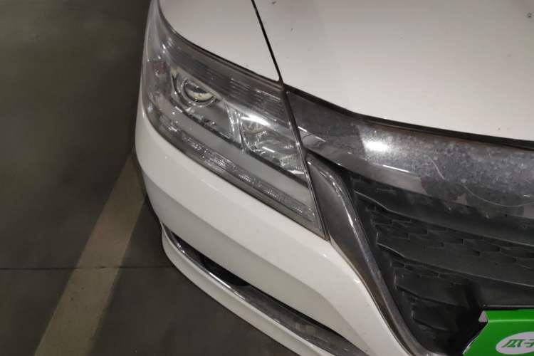 Used Honda Crider 2016 1.8L CVT Comfort Version Right Front Headlight