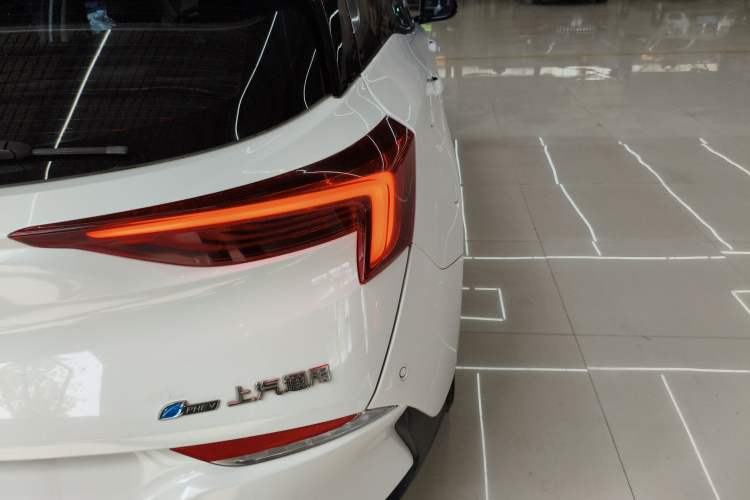 Used Buick Velite 6 2020 Plug-in Hybrid Connected Fashion Model
