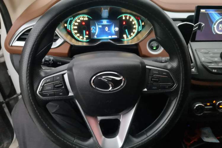 Used Soueast DX7 2017 1.5T Manual Triumph Edition
