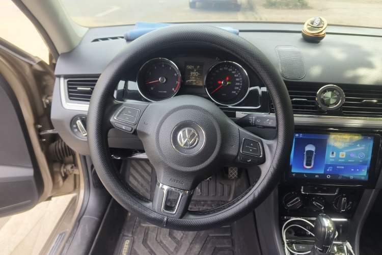 Used Volkswagen Bora 2015 Value Edition 1.6L Automatic Comfort Version