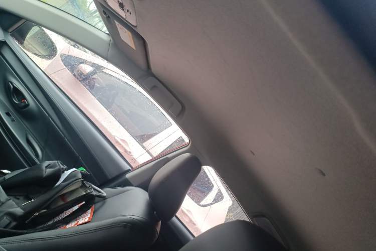 Used Toyota YARiS L Zhi Xuan 2016 Revised 1.5E CVT Charming Edition Headliner