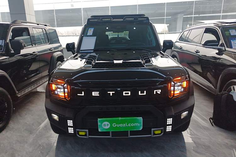 Used JETOUR Traveler 2024 2.0T All-Wheel-Drive CrossPRO Entertainment Edition
