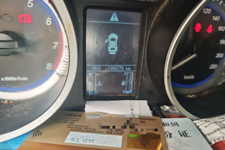 Used Soueast V5 Lingzhi 2012 1.5L Manual Comfort Edition Odometer Close Up