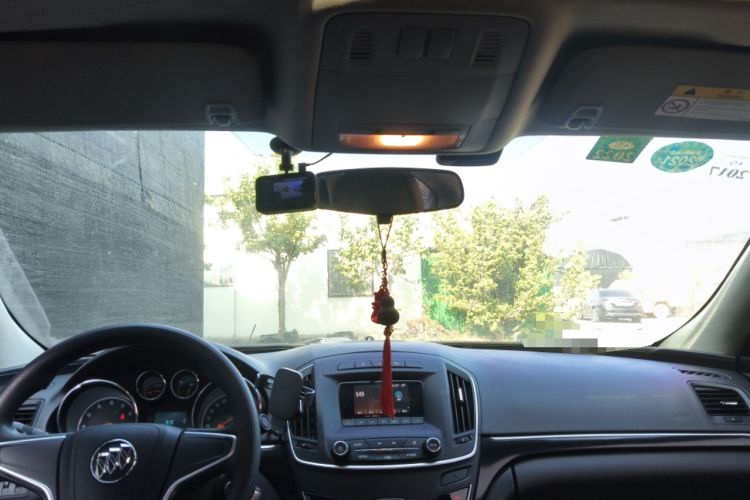 Used Buick Regal 2015 1.6T Leading Technology Model Headliner