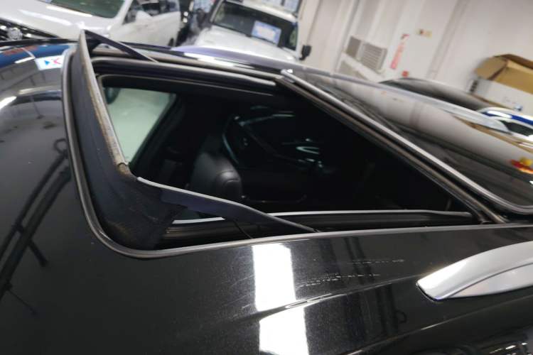 Used Cadillac XT6 2022 2.0T Six-Seater Four-Wheel Drive Luxury Version