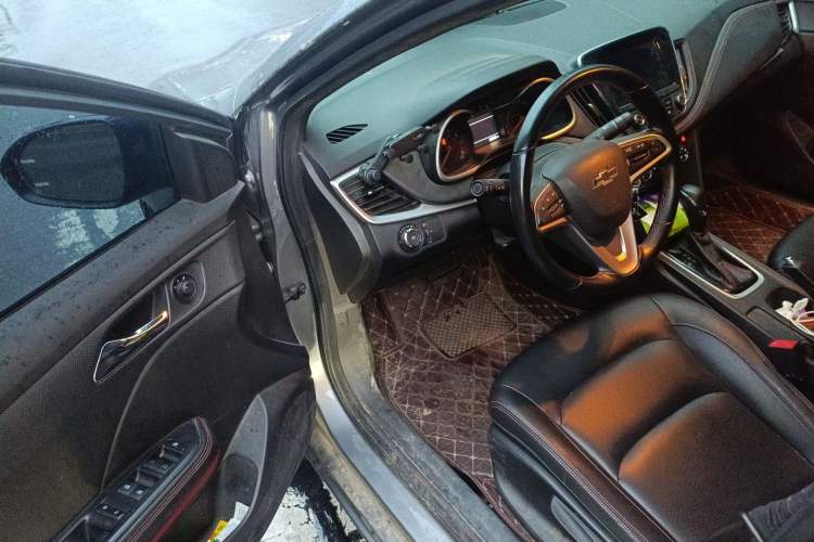 Used Chevrolet Monza 2019 RS 330T Automatic Comfort Edition China VI Standard Driver Seat