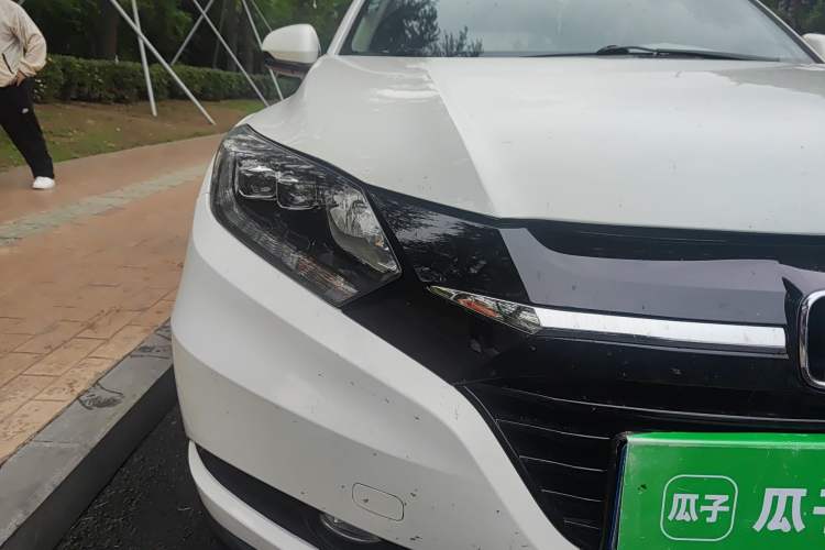 Used Honda Vezel 2017 1.5L CVT 2WD Comfort Model Right Front Headlight