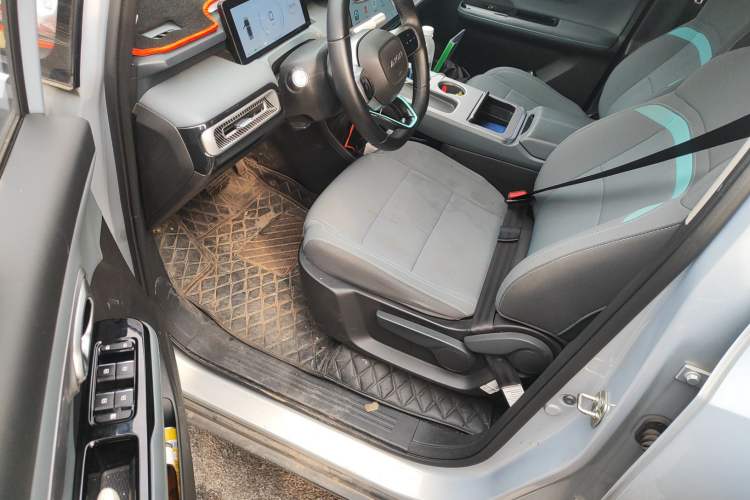 Used AION Y 2024 Younger Driver Seat