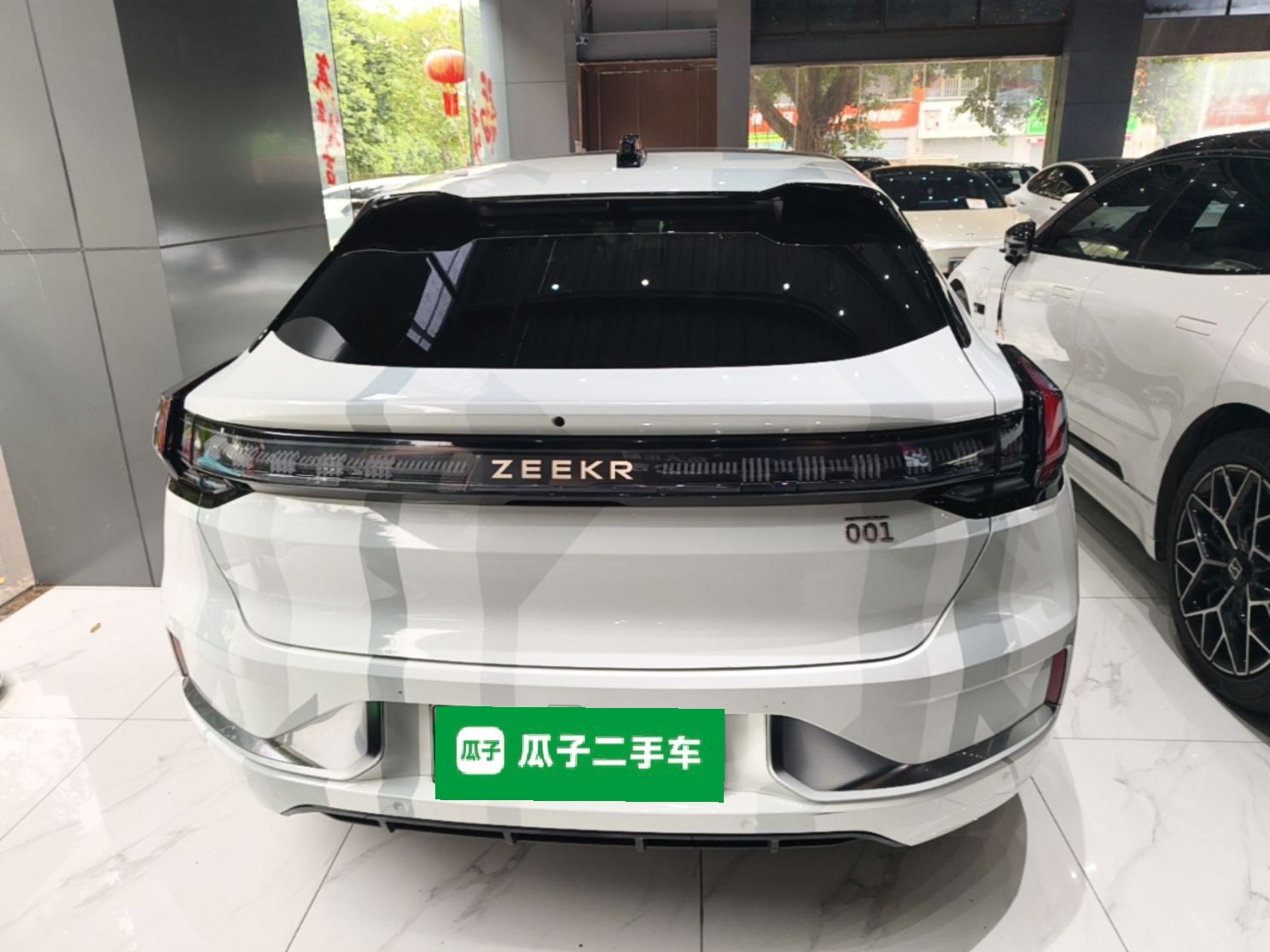 Zeekr 001 2022 Ultra-Long Range Dual-Motor YOU Version — снимка 5