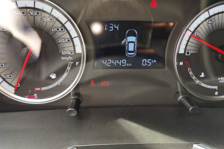 Used Zotye T500 2018 1.5T Manual Luxury Model
