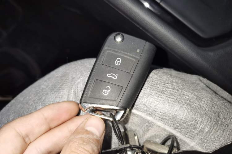 Used Volkswagen Tiguan L 2024 Outstanding Model 300TSI Automatic Two-Wheel Drive Longteng Edition