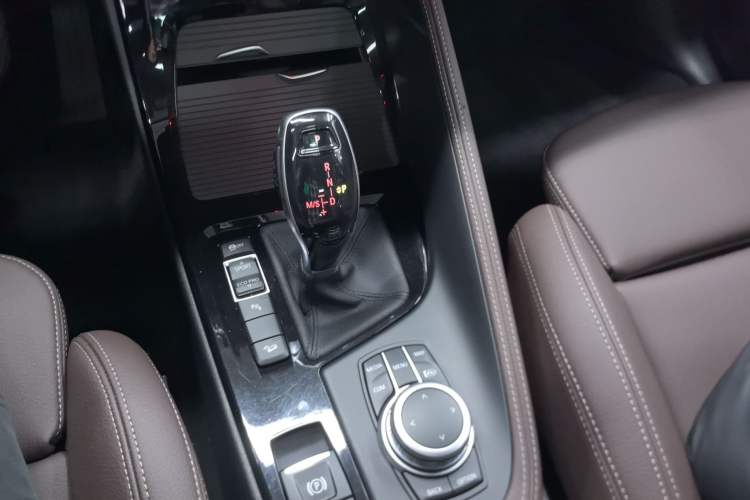 Used BMW X1 2021 Revised xDrive25Li Premium Edition Gear Lever