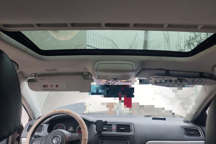 Used Volkswagen Sagitar 2012 1.6L Manual Comfort Model Headliner