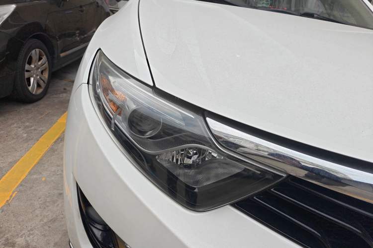 Used Soueast DX7 2015 1.5T Automatic Prestige Model
