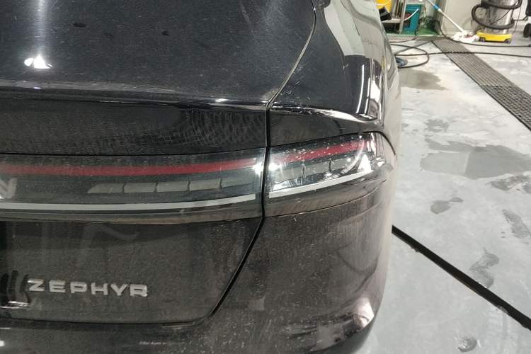 Used Lincoln Z 2025 2.0T Prestige Hybrid Edition
