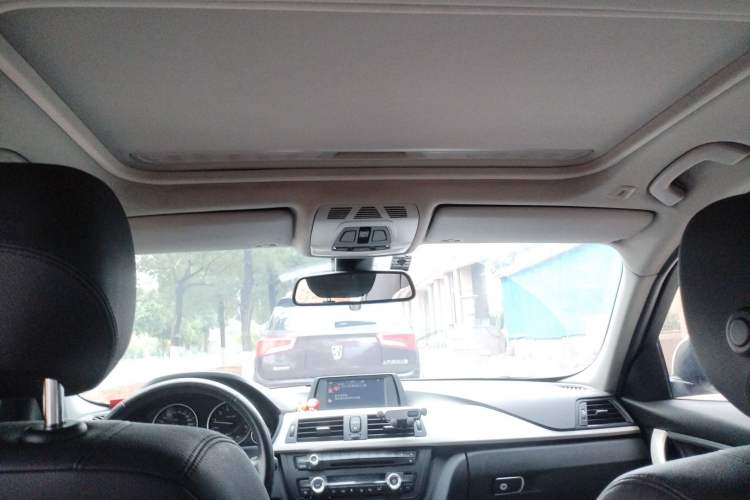 Used BMW 3 Series 2015 320Li Luxury Edition Fashion Model
