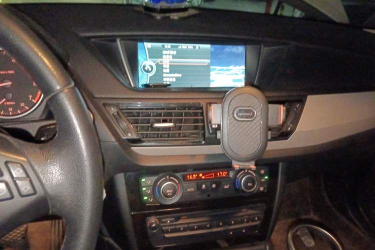 Used BMW X1 2012 sDrive18i Luxury Edition Audio And AC Panel