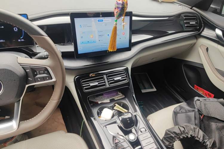 Used BYD Qin PLUS 2023 Champion Edition DM-i 55KM Leading Model Audio And AC Panel