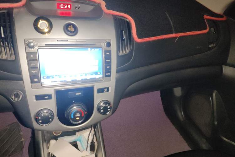 Used Kia Forte 2014 1.6L MT GL
