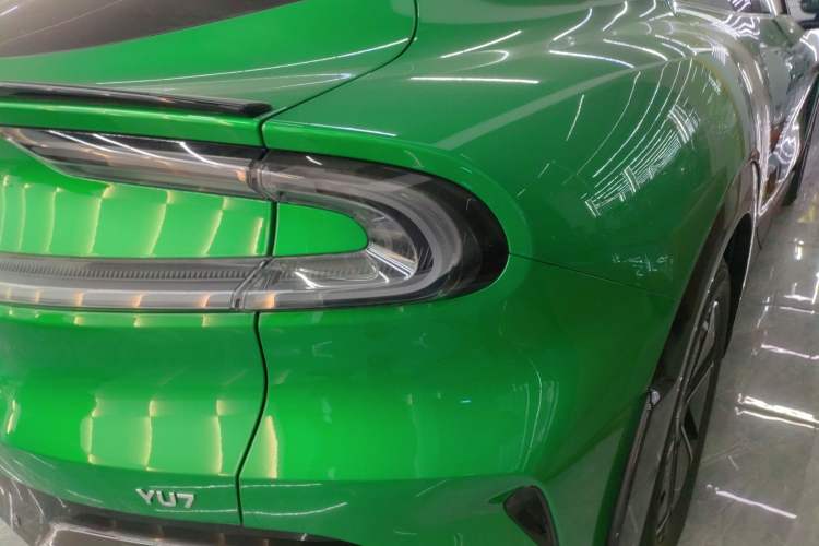 Used Xiaomi Auto YU7 2025 Ultra-Long Range Rear-Wheel Drive Version Right Rear Taillight