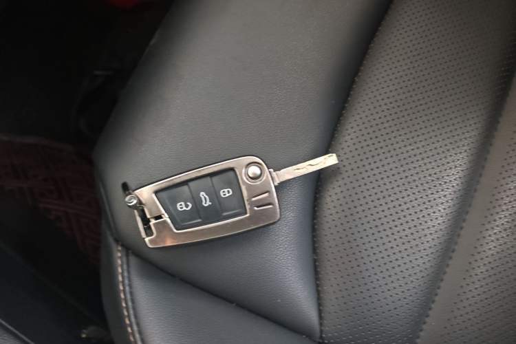 Used Volkswagen Tharu 2021 280TSI Two-Wheel-Drive Luxury Plus Edition Vehicle Key