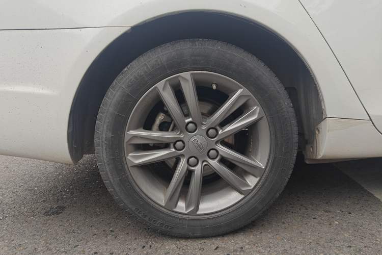 Used Geely Auto Emgrand 2017 Sedan Million Edition 1.5L Manual - Upward Version