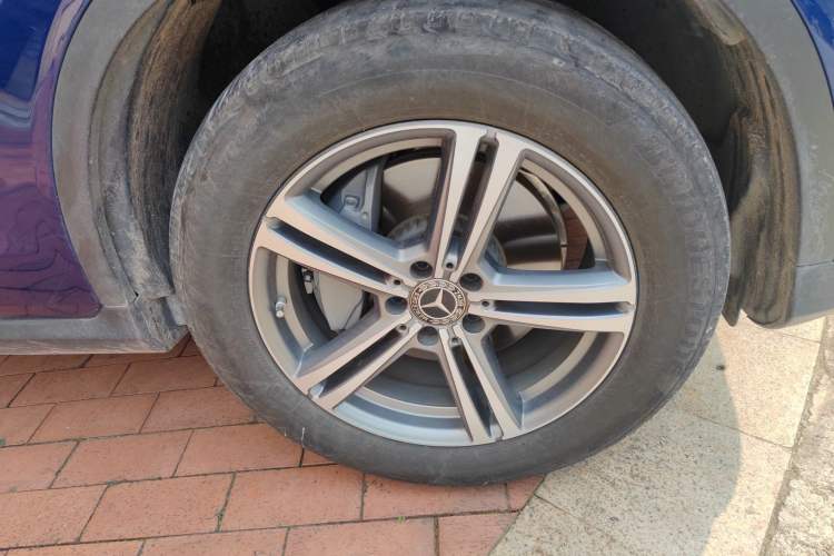 Used Mercedes-Benz GLC 2020 Facelifted GLC 260 L 4MATIC Dynamic Edition Right Front Wheel Hub