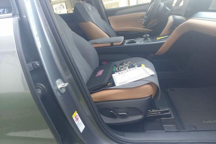 Used BYD Song L DM-i 2024 160km Beyond Edition Right Front Seat