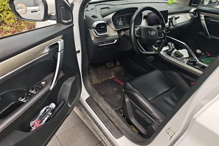 Used Geely Auto Coolray 2019 260T DCT Knight China V Standard