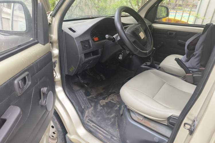 Used Wuling Rongguang 2011 1.2L Base Version