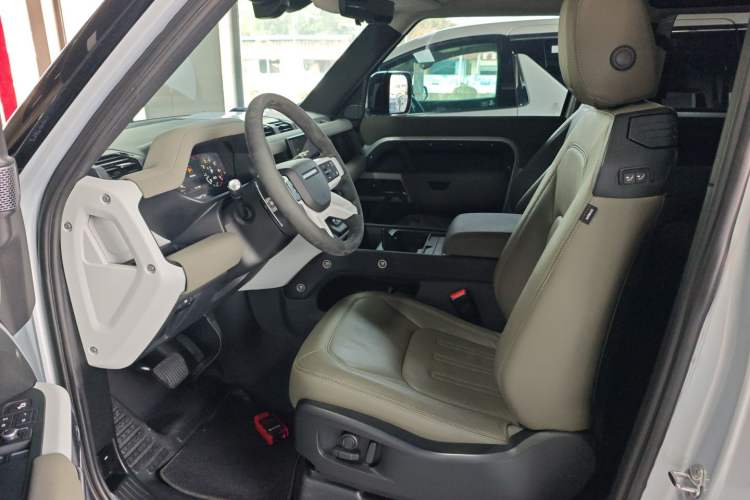 Used Land Rover Defender 2022 90 3.0T P400 XS
