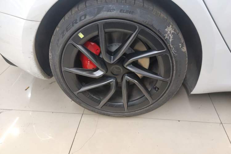 Used Tesla Model 3 2024 High-Performance All-Wheel-Drive Version
