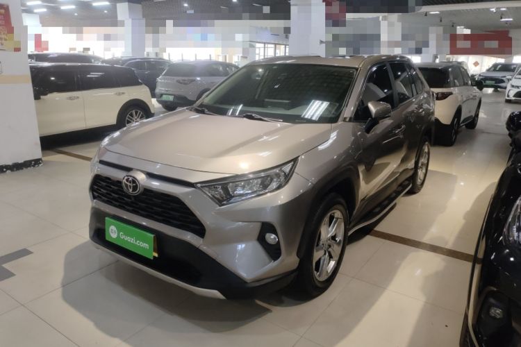 Used Toyota RAV4 2021 2.0L CVT Two-Wheel Drive Fashion PLUS Edition