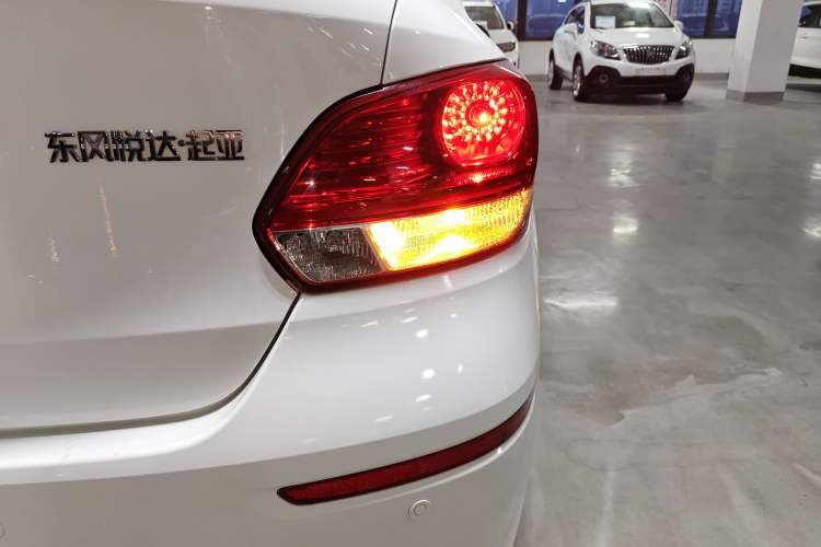 Used Kia Pegas 2020 Revised Version 1.4L Automatic Comfortable with Sunroof Right Rear Taillight