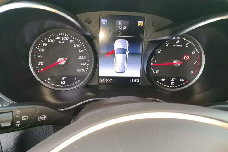 Used Mercedes-Benz GLC 2019 GLC 260 L 4MATIC Dynamic Model Instrument Cluster