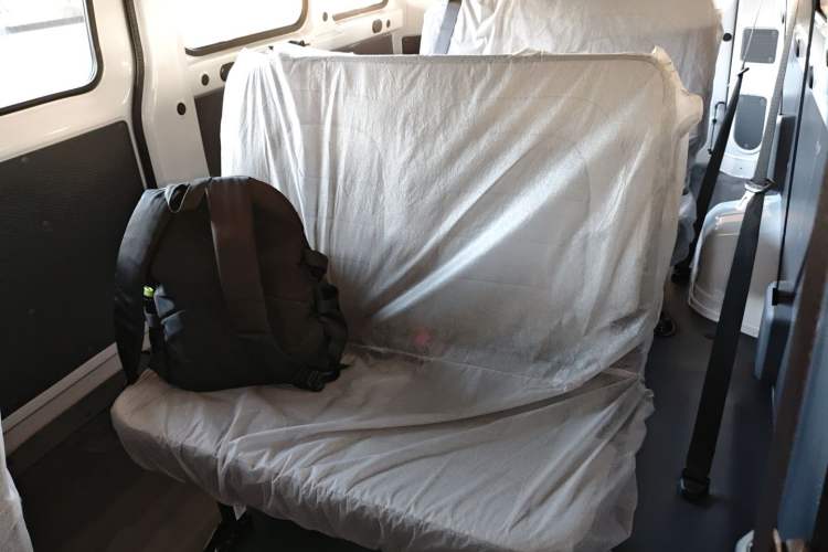 Used Wuling Yangguang 2024 300KM Comfort Version Passenger Van 75kW